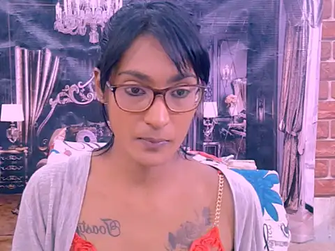 IndianRebel4u2Luv Adlı Modelin Canlı XXX Sohbeti