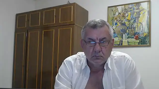 Онлайн чат XXX machomale3