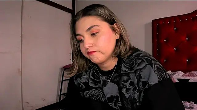 Sofia__bella Adlı Modelin Canlı XXX Sohbeti