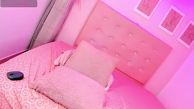 ANNIE_DOLCE_ élő XXX-chatje