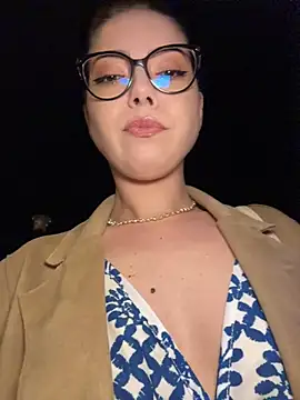 KaylaLewyss live XXX chat