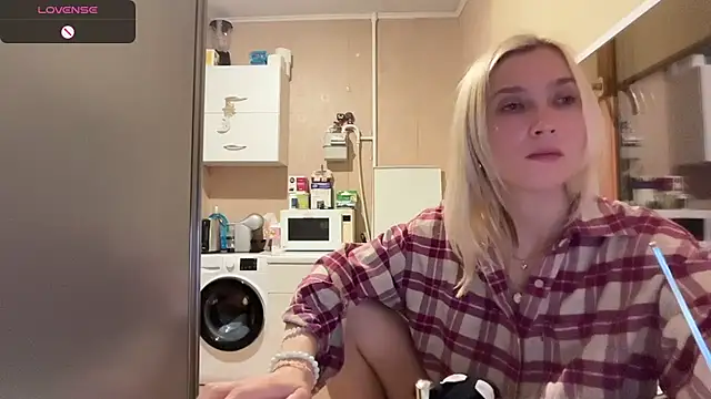 Chat +18 de AngelJeni ao vivo
