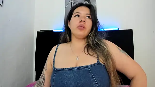 Živý XXX chat LinaBrowm