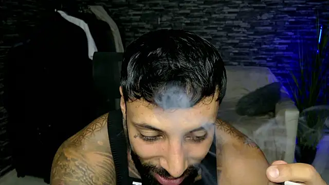 Онлайн чат XXX MasculineGuy99