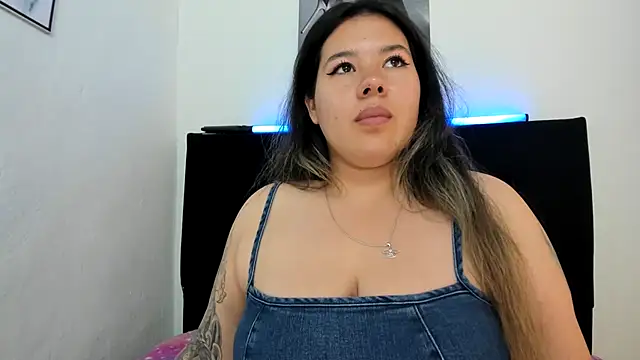 Chat +18 de LinaBrowm ao vivo