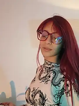 RedMeloddy Adlı Modelin Canlı XXX Sohbeti