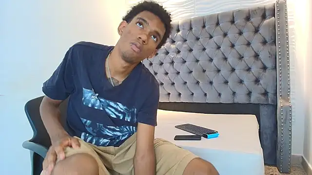 nero_reyd Webcam Show