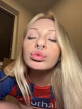 DayaFoxy XXX чат на живо