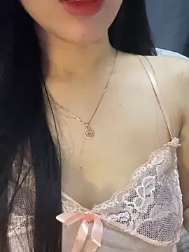 Liinn_miuu Chat XXX in diretta