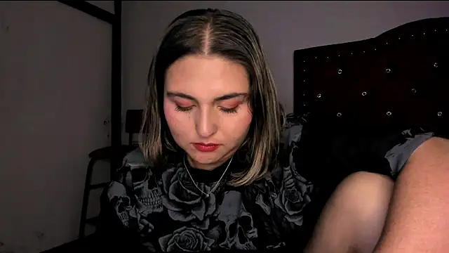 Sofia__bella: онлайн-секс-чат