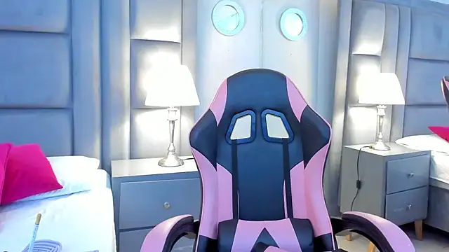 GabyMoreau XXX чат на живо