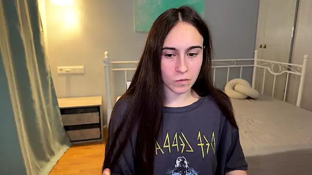 AliceKolltt 现场XXX聊天
