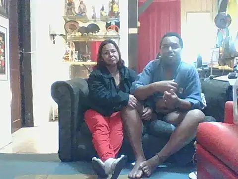 Pretochavedeouro32 Webcam Show