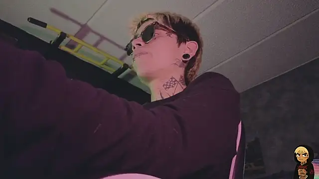 AcidMilo 现场XXX聊天