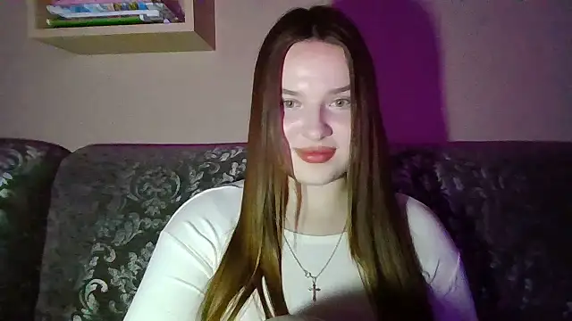 BratzDollVibes: онлайн-секс-чат