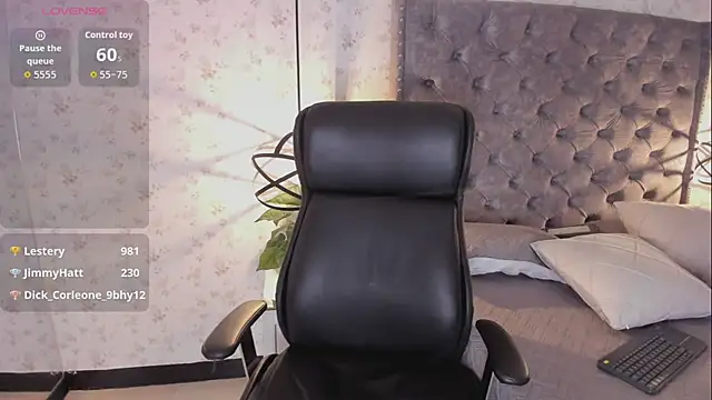 Chatroom XXX en direct de LanaJones_