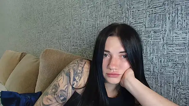 Liana_diva Adlı Modelin Canlı XXX Sohbeti