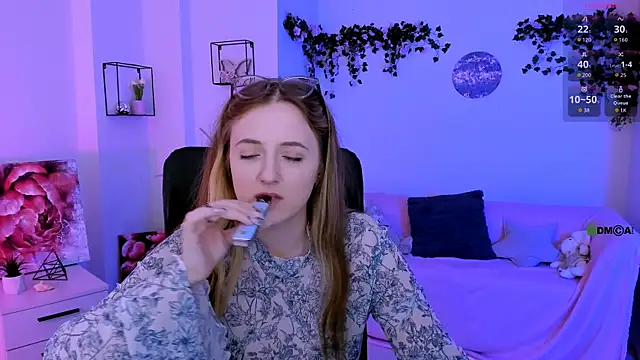 luna_berryy Adlı Modelin Canlı XXX Sohbeti