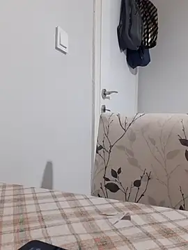 Defne0734 Adlı Modelin Canlı XXX Sohbeti