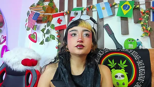 MeowMota_: онлайн-секс-чат