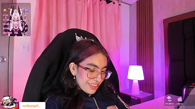 Molly_A Chat XXX live