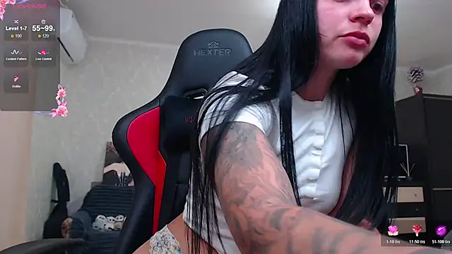 JuicyJess Chat XXX in diretta