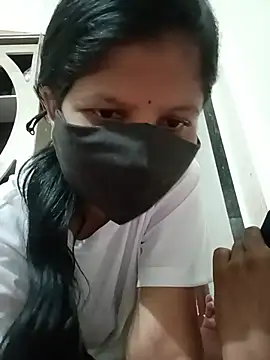 Prajakta123 Webcam Show