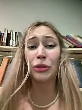 blonde_exe Live XXX Chat