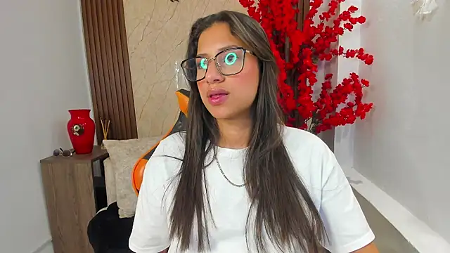 Atiena_ 라이브 XXX 채팅