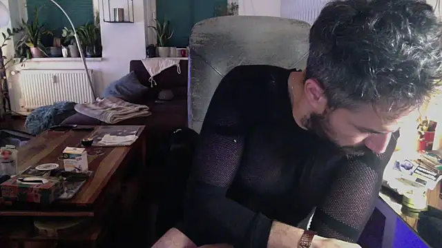 Онлайн чат XXX tomz0819