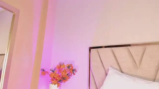 Chat +18 de KatherinSky ao vivo