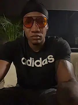 LoganVarelan Live XXX chat