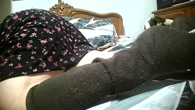 bialoba7 Show in webcam