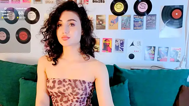 Maya_Rogerss' Live XXX Chat