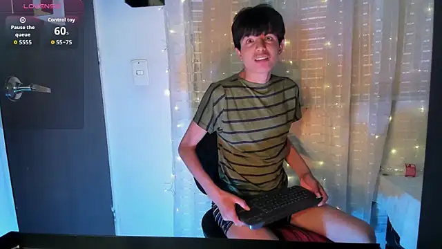 XXX chat uživo modela Alex_it0_