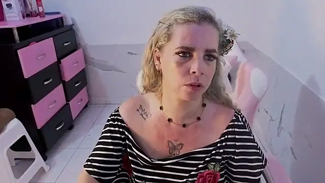 HannaBrave Live XXX Chat