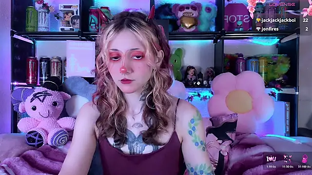 XXX chat uživo modela _Devill_Baby