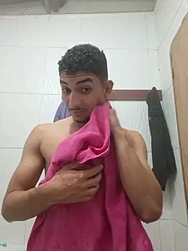 Chat +18 de andre_oliver2 ao vivo