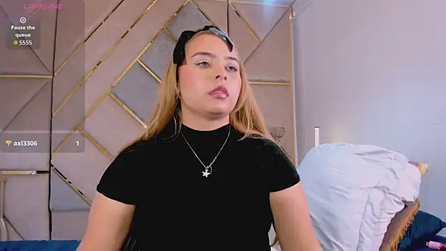 MikaelaStonen Live XXX chat