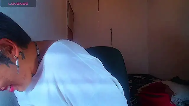 Yessi_rousse live XXX chat