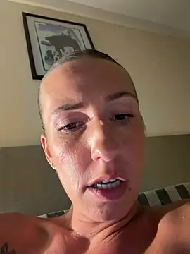 lola_tentatiion Chat XXX in diretta