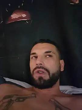 Titiladinguerie13 Adlı Modelin Canlı XXX Sohbeti