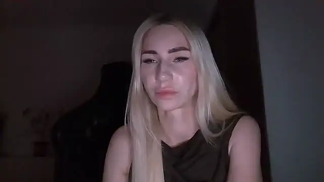 Chat +18 de Solariaki ao vivo