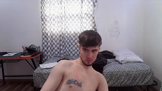 benzooo3's Live XXX Chat
