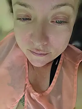 Czat XXX na żywo – julimonroe