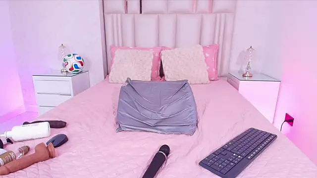 alanarose18's Live XXX Chat