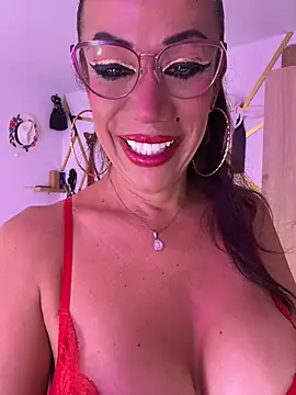 Chat XXX ao vivo de YOURSDEBORA