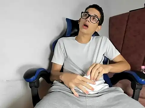 XXX chat uživo modela Steel_jheder