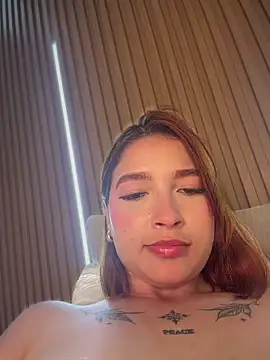 sophie_valencia Chat XXX in diretta