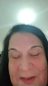 Yaya_Mineira's Live XXX Chat